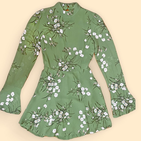 NWT Reformation Persis Long Sleeve Open Back Mini Dress in Lomita Size 0 - Picture 4 of 10